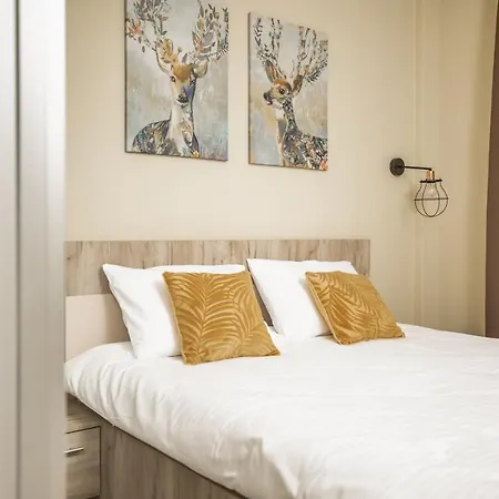 Sky - Free Garage شقة *