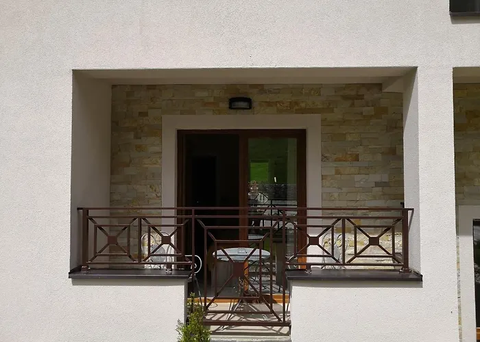 Sky - Free Garage Lejlighed *